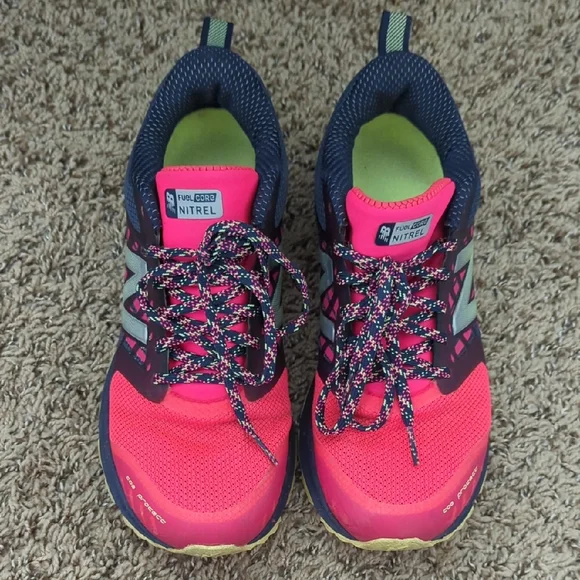 New Balance Women's Athletic Shoes in Pink and Navy - Picture 1 of 9